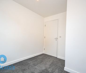 2 bed Apartment for Rent - Photo 2