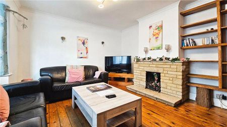 4 bedroom bungalow to rent - Photo 2