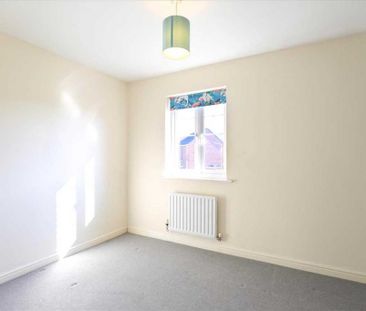2 bedroom end of terrace house to rent - Photo 2