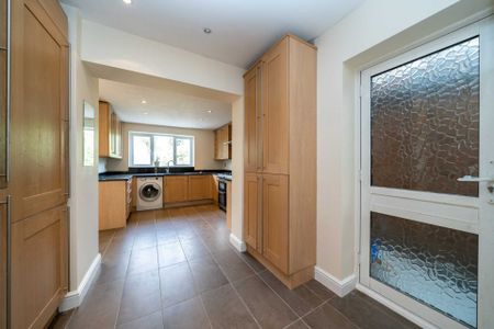 Ellingham Road, Adeyfield, Unfurnished, Available Now - Photo 3