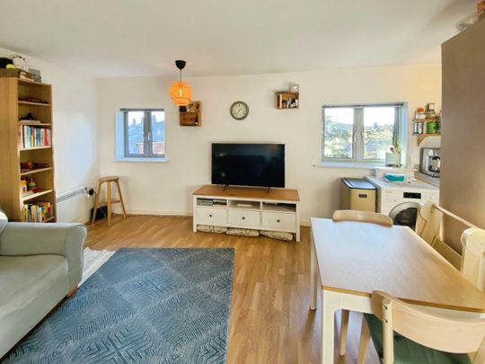 1 bedroom Flat To Let Total Size: 431 SQ FT - Photo 1