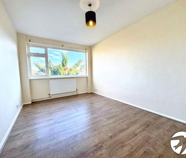 2 bedroom maisonette to rent - Photo 5