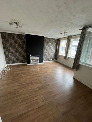 3 bedroom maisonette to rent - Photo 1