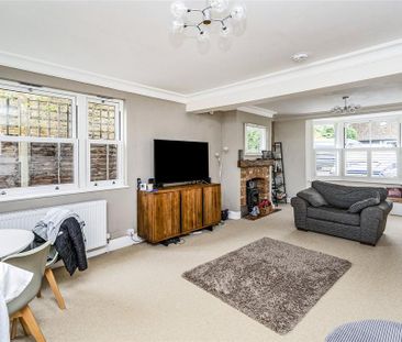 4 bedroom detached house to rent - Photo 3