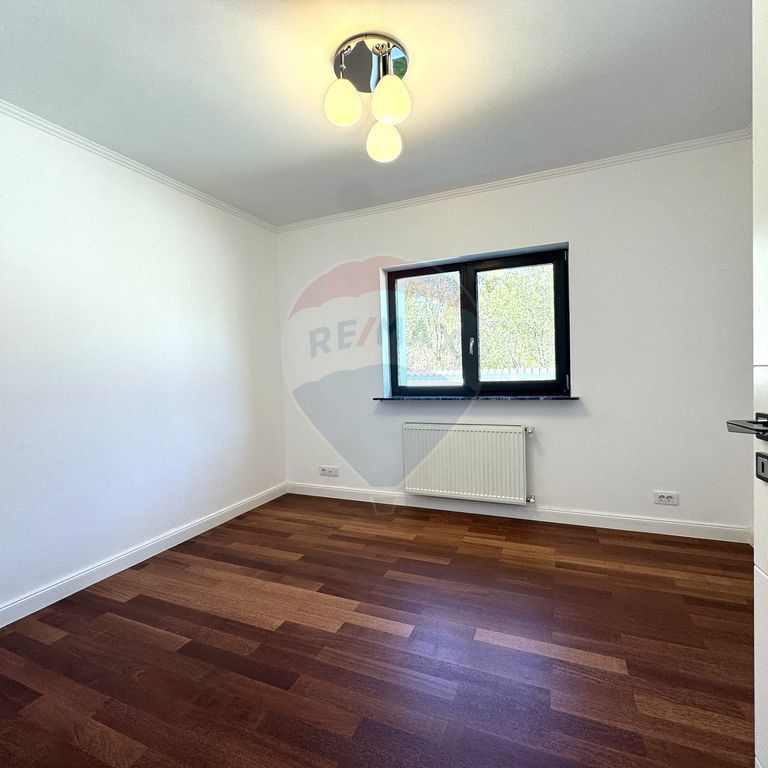 Vila individuala, 7 camere, 2 garaje, curte - Pipera, Cor... - Fotografie 1