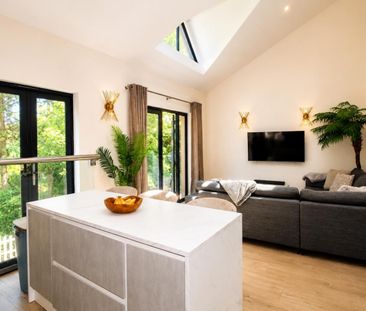 2 Bedroom Apartment - Purpose Built To Let - Photo 1
