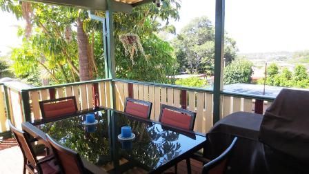 Charming Family Home in Escarpment Foothills - Photo 5