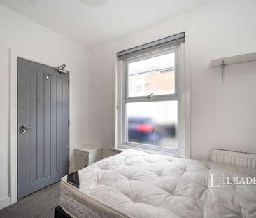 Lawson Road, Southsea, Hampshire, PO5 - Photo 2