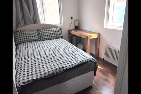 2 Bed Flat, Fulham Palace Road, W6 - Photo 5