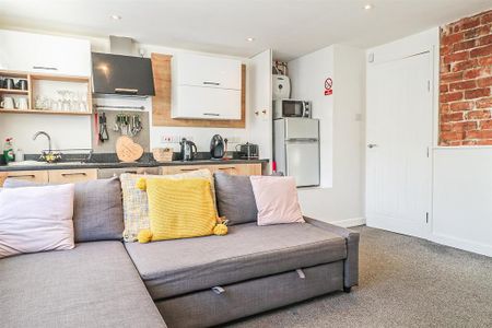 1 bedroom flat to rent - Photo 3