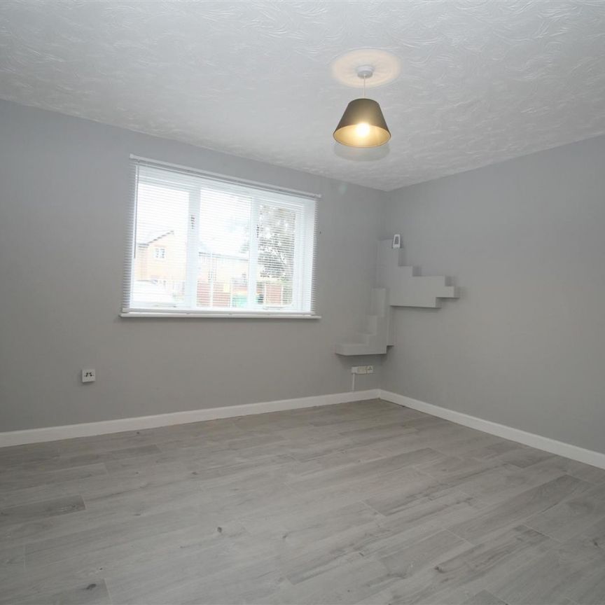 1 Bedroom Flat To Let - Photo 1