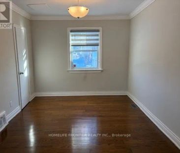 91 FINCH AVENUE E - Photo 1