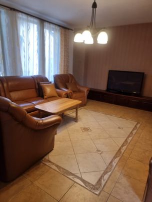 Casa de inchiriat,180mp,Radauti,zona Stefan cel Mare - Photo 1