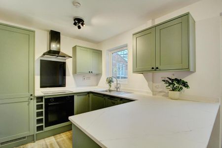 1 bedroom flat to rent - Photo 5