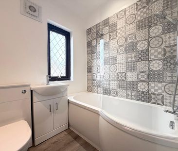3 bedroom terraced house to rent - Photo 5