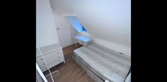 Room in a Shared House, Deptford High Street, SE8 - Photo 2