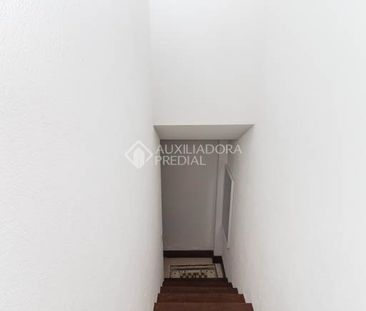 Casa com 4 quartos e 309m² para alugar em Ponta Grossa, Porto Alegre. - Foto 4