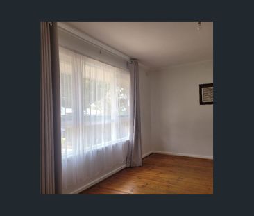 NEAT AND TIDY HOME Great Location - Photo 5