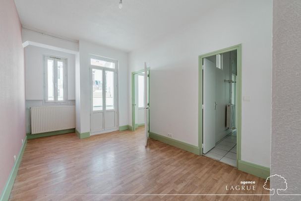 Location Appartement 4 pièces 101m² VICHY 03200 - Photo 1