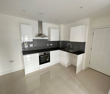 Modern 2-Bedroom, 2-Bathroom Student Apartment in Portswood, Southa... - Photo 5