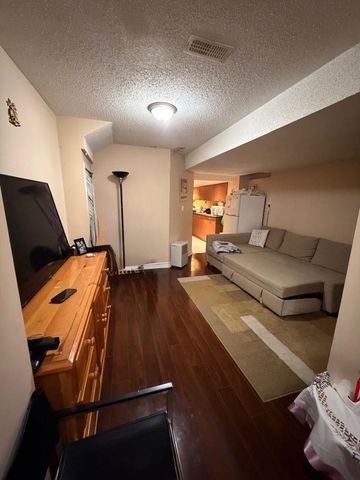 For Lease - 4757 Bluefeather, Bsmt. Lane, Mississauga, Ontario - Photo 2