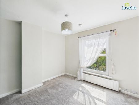 3 bedroom detached house to rent - Photo 5