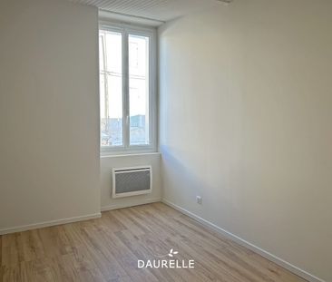 Location Appartement 3 pièces 64m² CHATEAURENARD 13160 - Photo 3