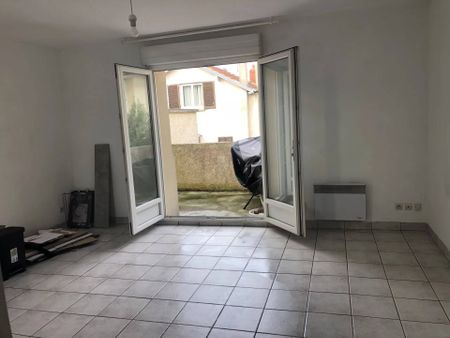 Charmant Appartement 3 Pièces à Louer à Montesson - Photo 2