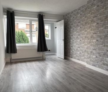 1 bedroom ground floor flat to rent - Photo 1