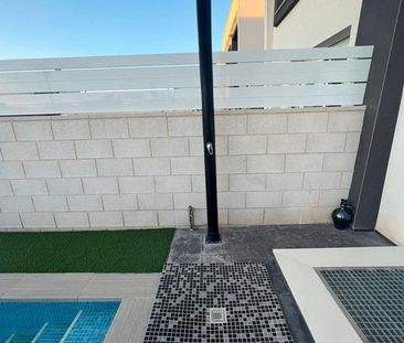 2 room luxury House for rent in Gran Alacant, Spain - Photo 4