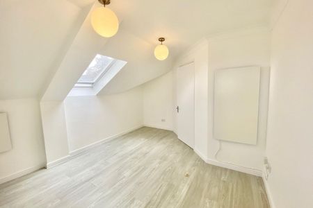 Oakwood Road - Photo 2