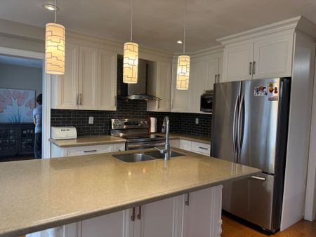 For Lease - 1516 Stoneybrook Trail, Oakville, Ontario - Photo 3