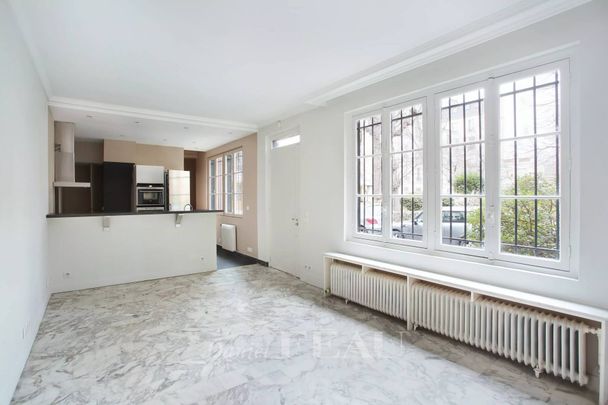 Location maison de ville, Paris 14ème (75014), 7 pièces, 136.64 m², ref 85465928 - Photo 1