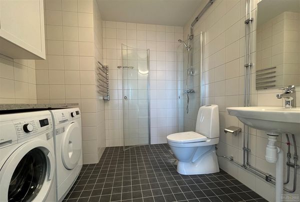 Vällstavägen 1 - Foto 1