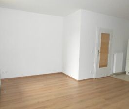 Liebknechtstr. 58, Wohnung 3 ~~~ Einbauküche, Balkon, Tageslichtbad... - Foto 3