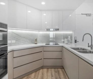 “FURNISHED APARTMENT WITH RIVER VIEWS” - Photo 5