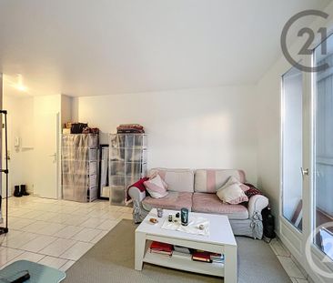 Location Appartement 1 pièce 22m² SAVIGNY LE TEMPLE 77176 - Photo 1