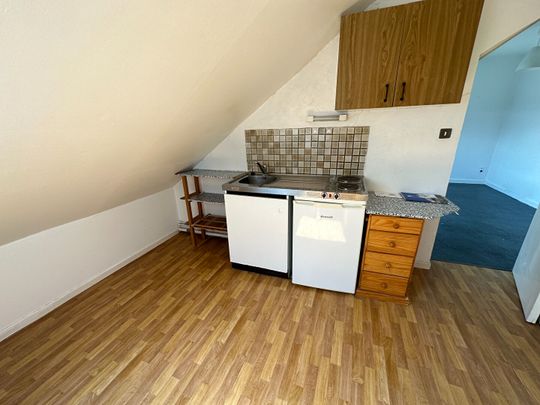 Location Appartement 1 pièce 12m² - Photo 1