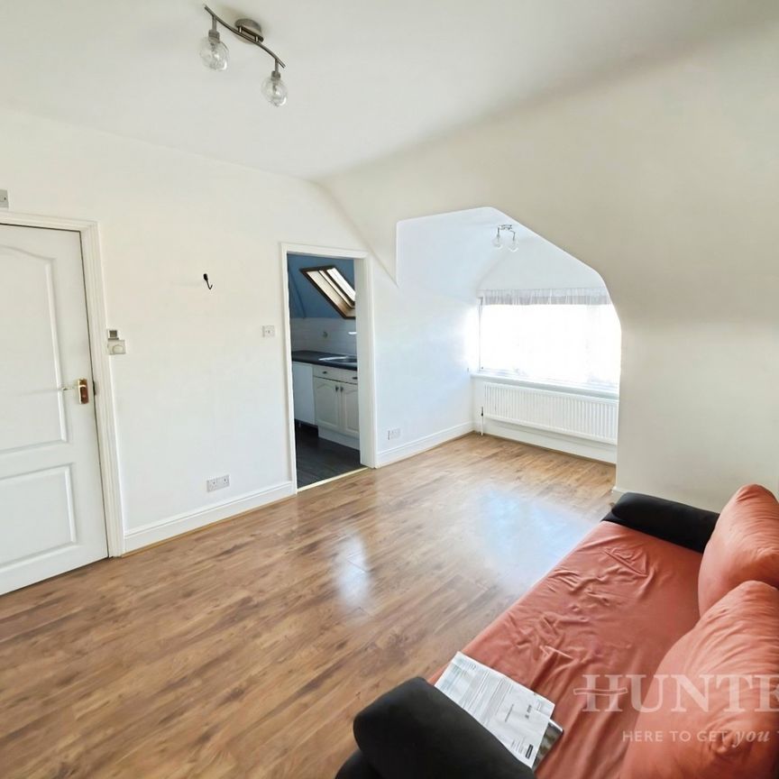 1 bedroom Flat To Let Total Size: 517 SQ FT - Photo 1