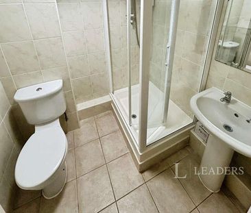 Phillips Court, Stamford, PE9 - Photo 5