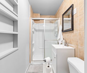 For Lease - 273 Rosslyn Avenue Unit# 2, Hamilton, Ontario - Photo 2