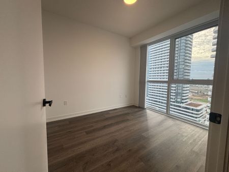 For Lease - 8 Interchange Way Unit# 1515, Vaughan, Ontario - Photo 5