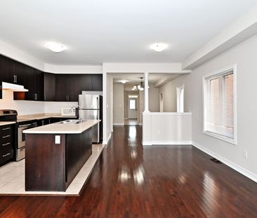 For Lease - 110 Southdown Avenue, Vaughan, Ontario - Photo 5