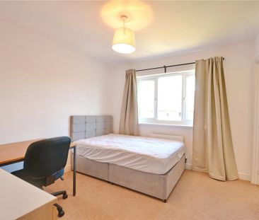 6 bedroom semi-detached house to rent - Photo 5