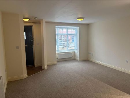 1 bedroom ground floor flat to rent - Photo 2