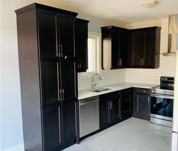 For Lease - 2125 Tokala Trail, London North, Ontario - Photo 2