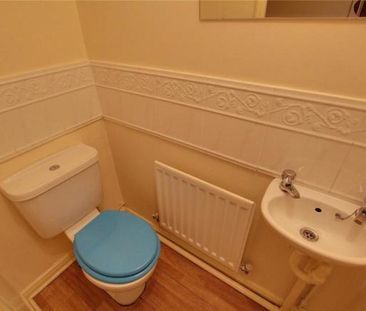 2 bedroom semi-detached house to rent - Photo 4