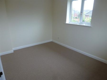 2 bedroom townhouse to rent - Photo 2