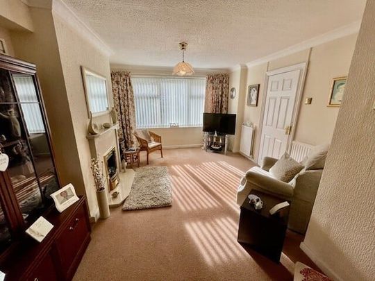 Barkfield Lane, Formby, L37 1LZ - Photo 1