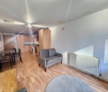 2 bedroom apartment to rent - Photo 6